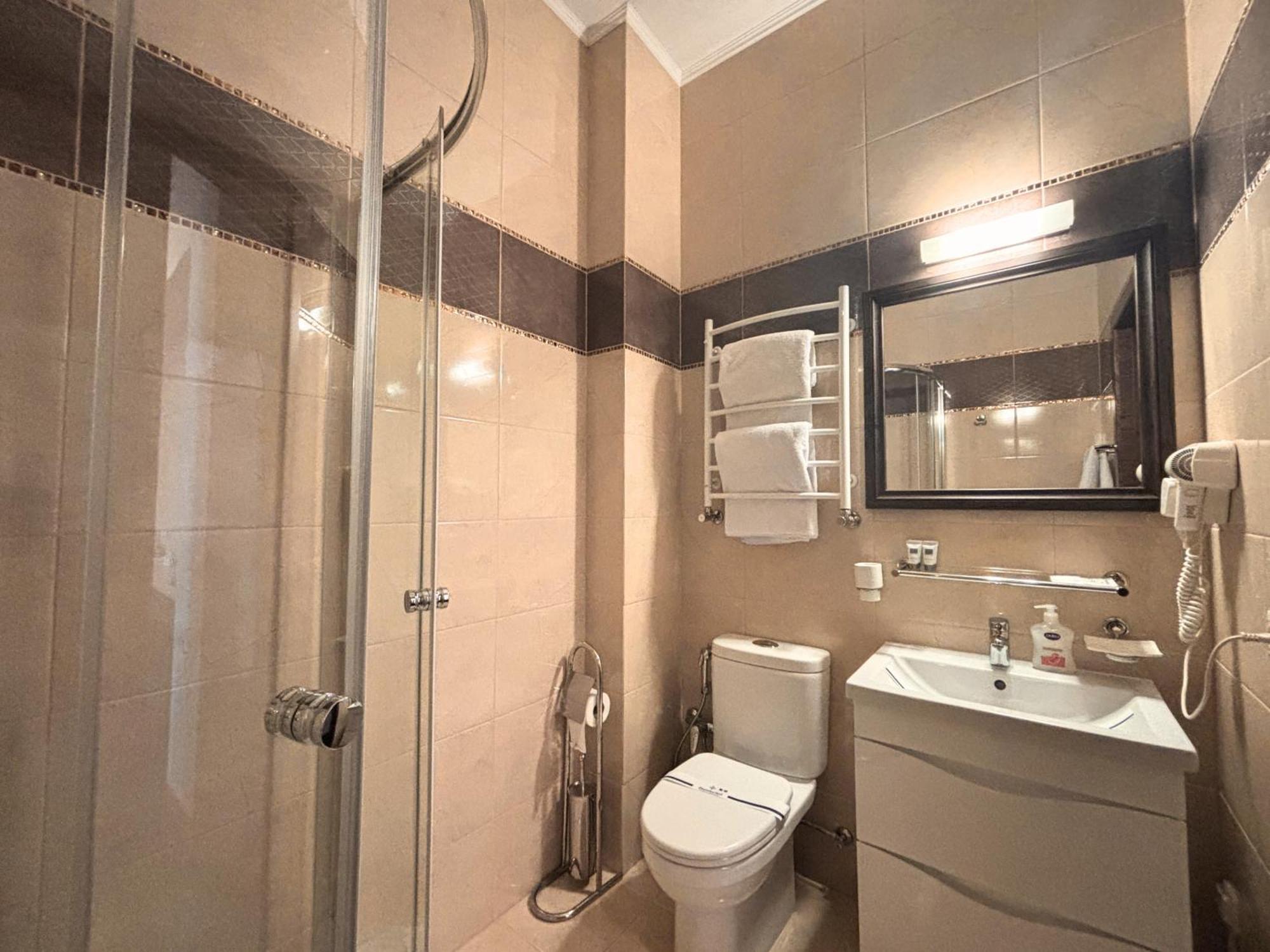 Odeska Astoria Hotel Odesa Room photo